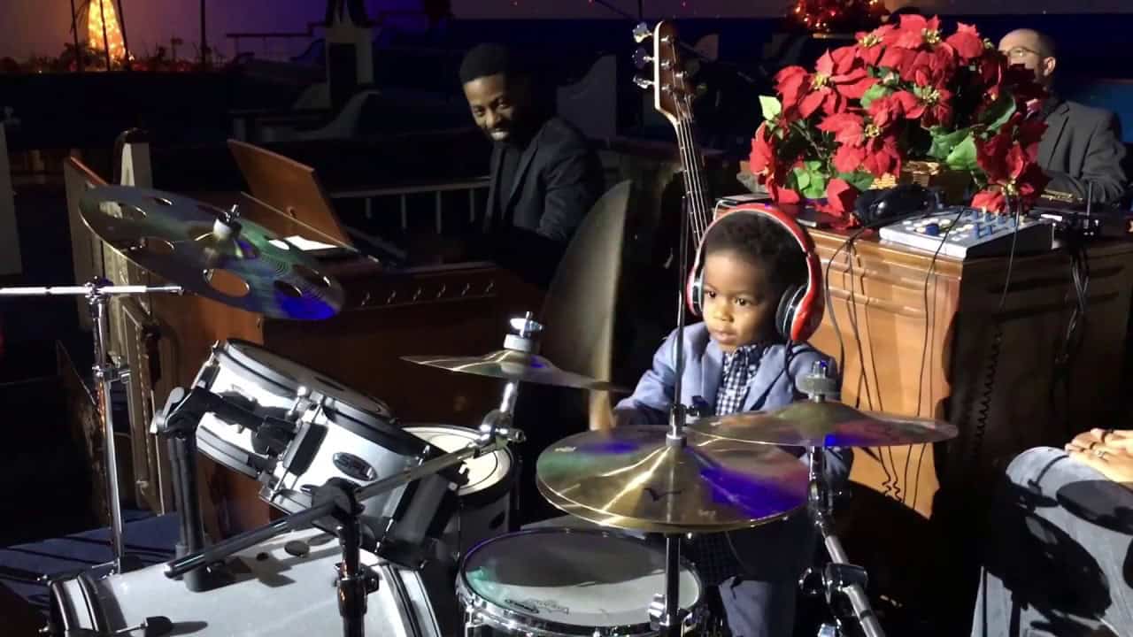 LJ and Dad’s Heartwarming Performance of “Little Drummer Boy” at Church