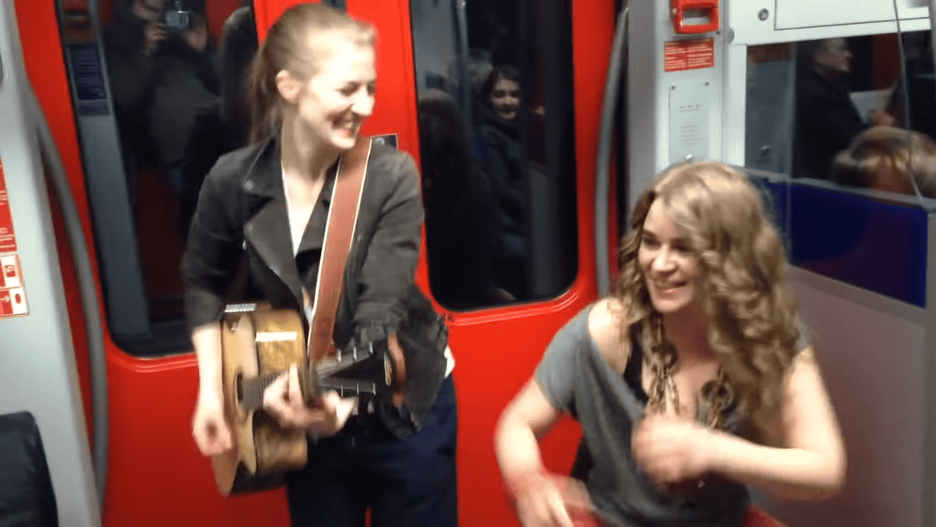 Subway Jam Session: KIDDO KAT, Heidi Joubert, and Ozzy Lino Light Up Frankfurt’s S-Bahn