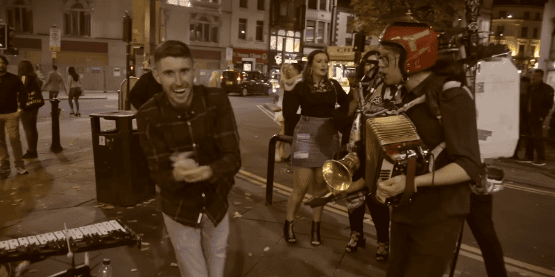 Pure Joy in One Take: Anders Flanderz’s “Girls Just Want To Have Fun”