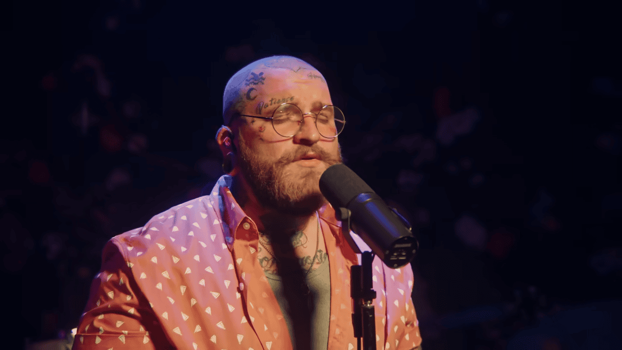 Teddy Swims “Simple Things” Live Performance: A Rain-Soft Reminder of What Matters