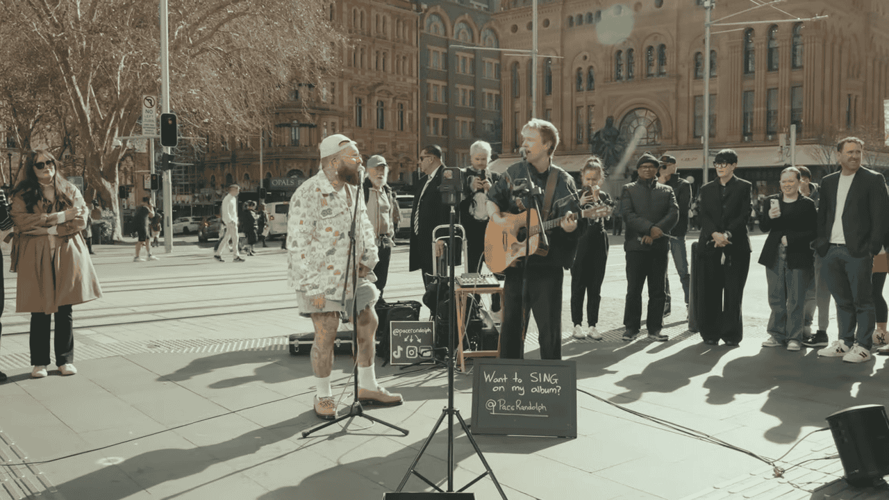 Teddy Swims’ Surprise Street Show in Sydney Made The Door Feel Raw