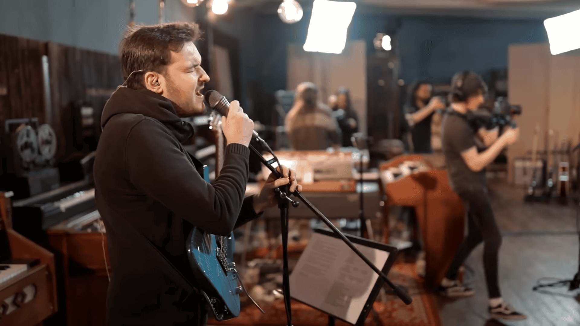 Martin Miller and Mark Lettieri’s Incredible Easy Lover Twist