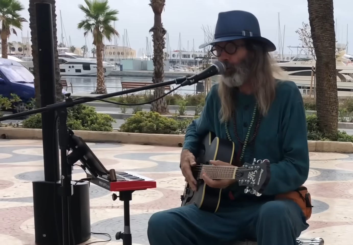 Markus K Turns Alicante Busking Into an Incredible Blues Moment