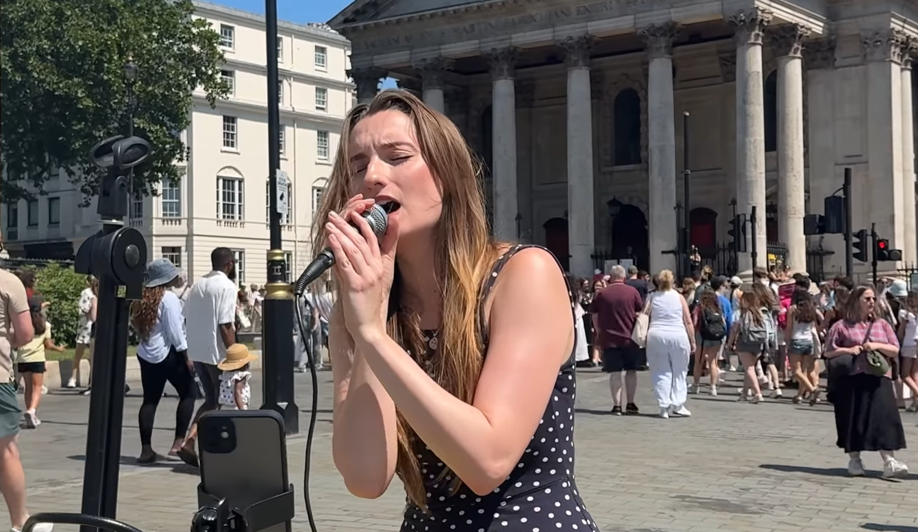 Amber’s Amazing Street Performance of This ABBA Classic Will Stay With You