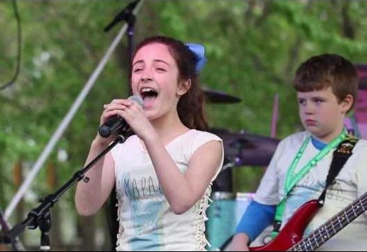 4th and 5th Graders Take on Alanis Morissette’s “Thank U” and It’s Absolutely Touching